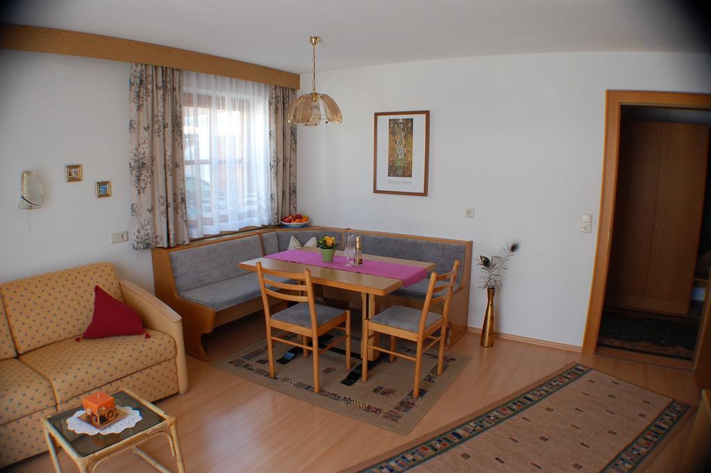 Apart Padoeller Apartment Наудерс Стая снимка
